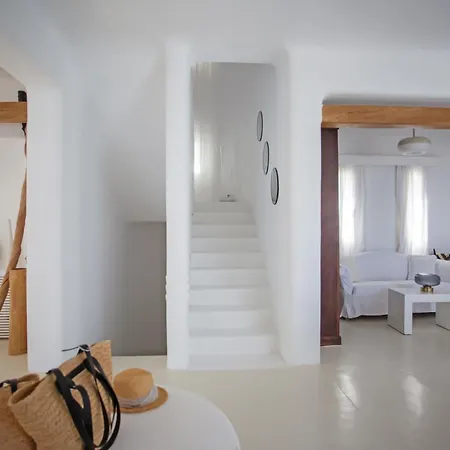 Villa Cyra Mykonos Estate